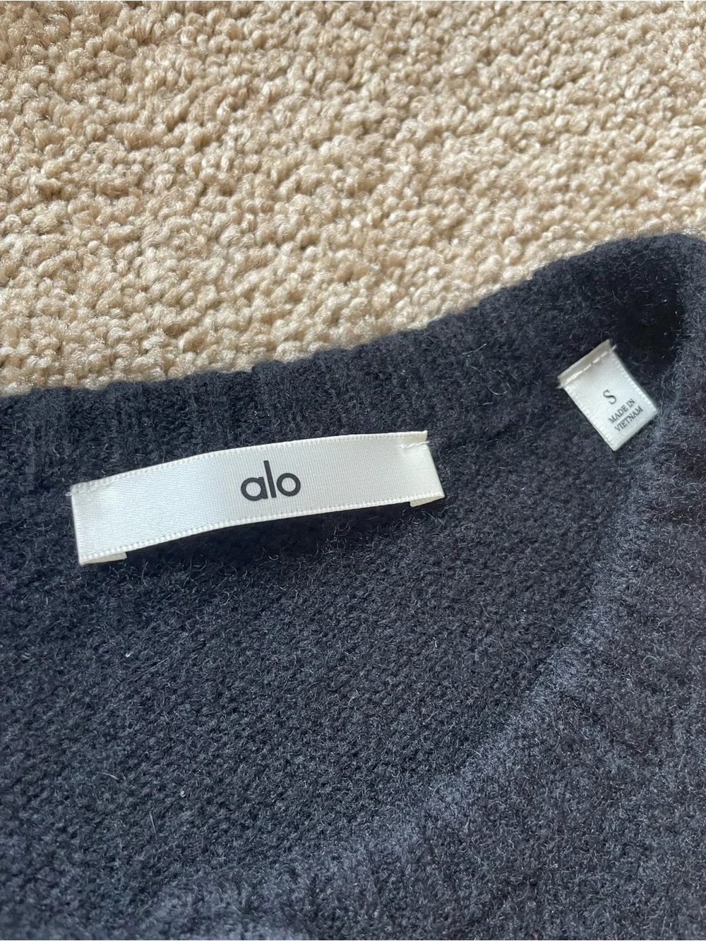 ALO Yoga Cashmere Cropped Cardigan